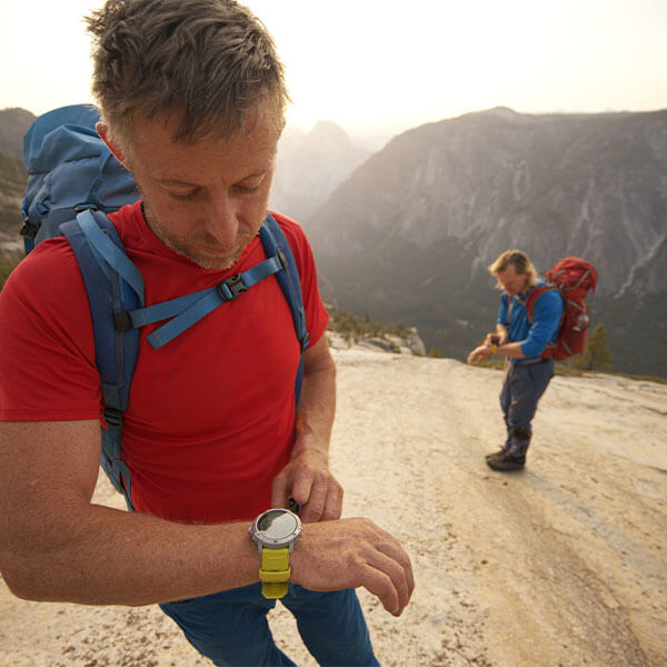 Coros Watches beim Wandern