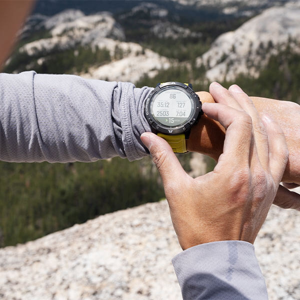 Coros VERTIX 2 GPS Abenteueruhr am Handgelenk
