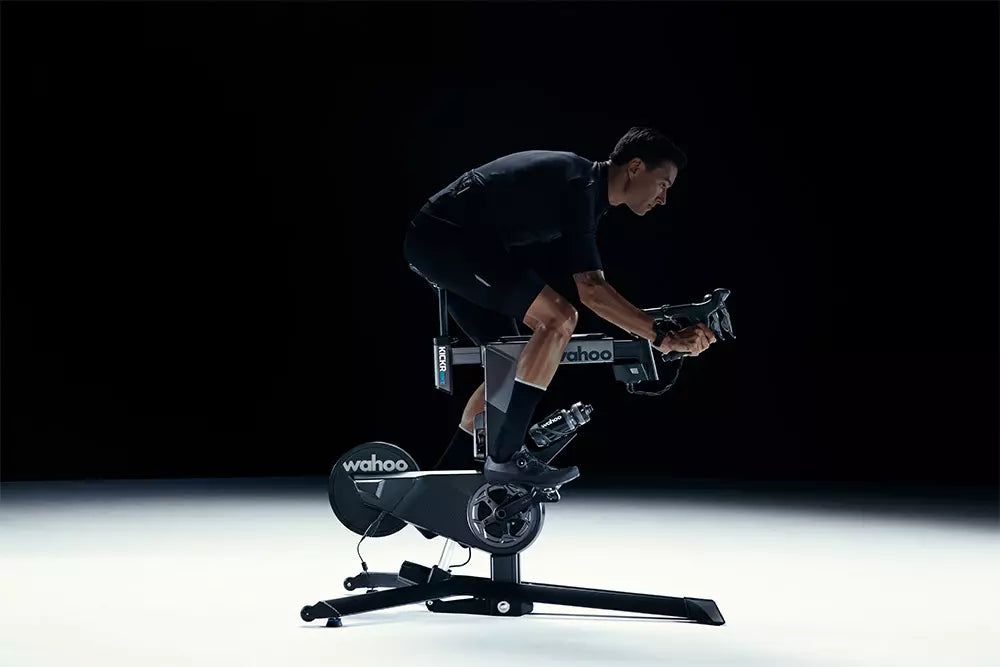 Wahoo KICKR BIKE v2 beim Indoor Training